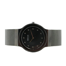 Laden Sie das Bild in den Galerie-Viewer, Bering Damen Uhr Armbanduhr Slim Ceramic - 32834-242