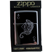 Laden Sie das Bild in den Galerie-Viewer, Zippo Feuerzeug Modell 250 / 854.528 Spielkarte Ass Echse
