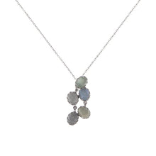 Laden Sie das Bild in den Galerie-Viewer, Konplott Kette Collier Anhänger Melody Drops white grey silber