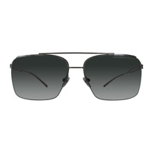 Laden Sie das Bild in den Galerie-Viewer, Calvin Klein Herren Sonnenbrille CK8051S-015-57 Shiny Titanium
