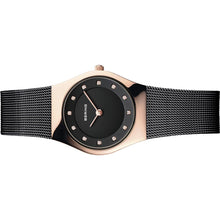 Laden Sie das Bild in den Galerie-Viewer, Bering Damen Uhr Armbanduhr Slim Classic - 11927-166 Meshband