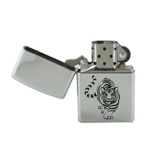 Laden Sie das Bild in den Galerie-Viewer, Zippo Feuerzeug Modell 205 / 854.756 Regular TIGER 1