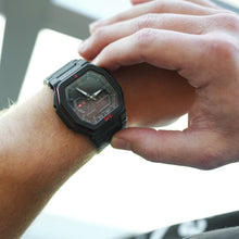 Laden Sie das Bild in den Galerie-Viewer, Timex Herren Uhr Armbanduhr analog-digital TW2V55200 UFC Colossus