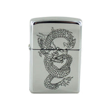 Laden Sie das Bild in den Galerie-Viewer, Zippo Feuerzeug Modell 250 Design Dragon 1 sw